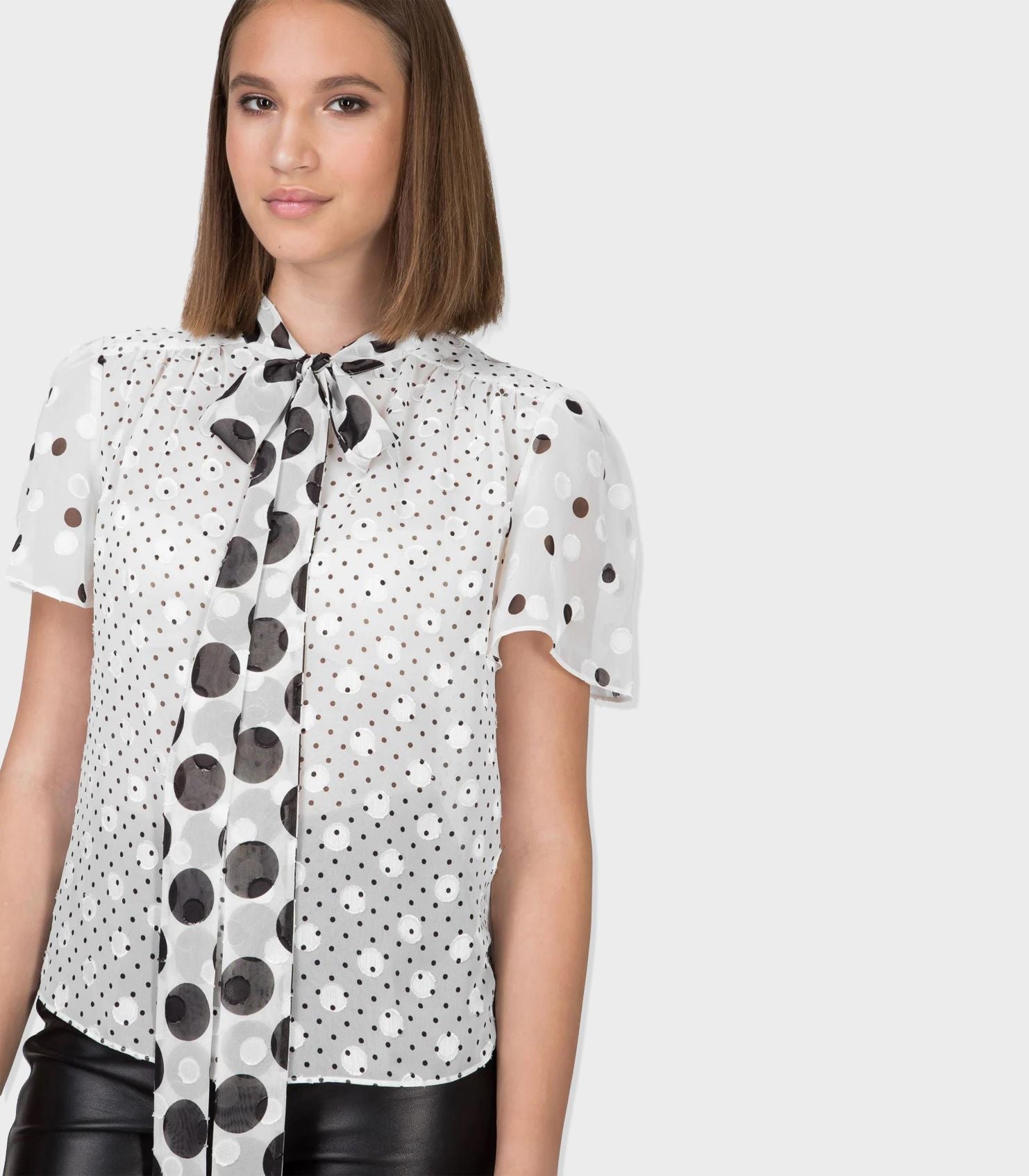 WHITE/BLACK