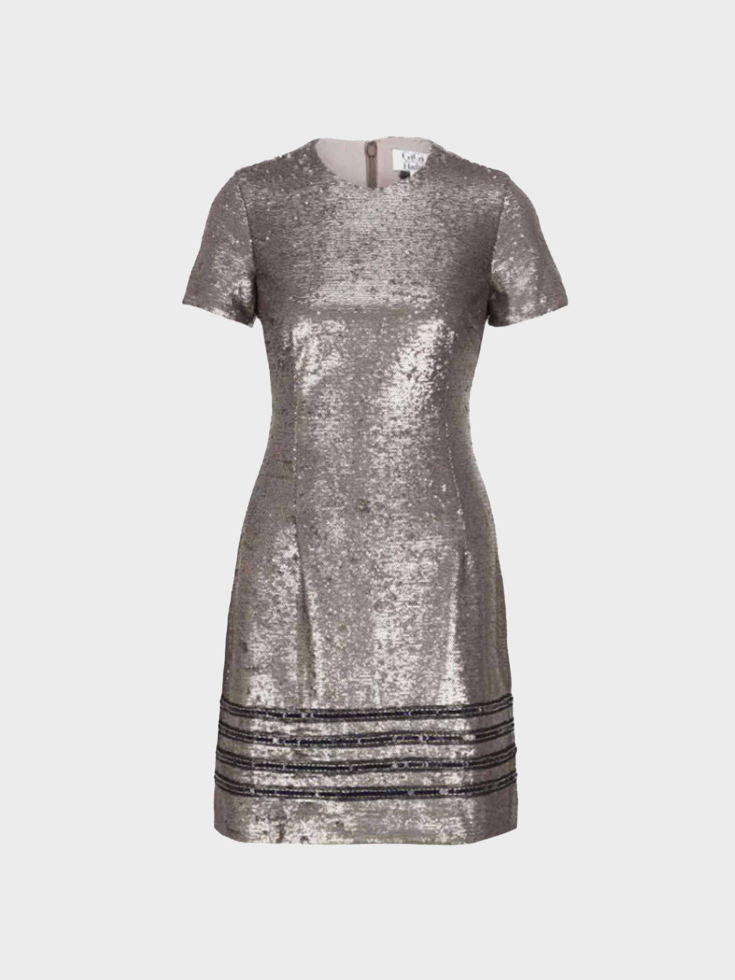 tommy hilfiger sequin dress joansmalls stuns in her custom #TommyHilfiger atelier gown at the #METGala2018. The beautiful gown is handcrafted with a bead and crystal top and fishtail skirt decorated in a gold crystal mesh