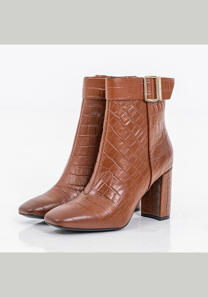 medium brown